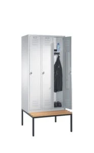 Sitzbankschrank, RAL7035, HxBxT 2090x900x500mm, 3 Abt., Abt. B 300mm, Untergeb. Sitzbank, Holz, Drehriegel, Fußgestell